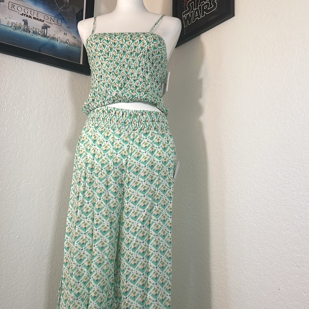 OCEAN WAVE PATI PANTS AND MALVIE TOP